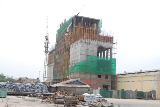 Flour processing plant under construction